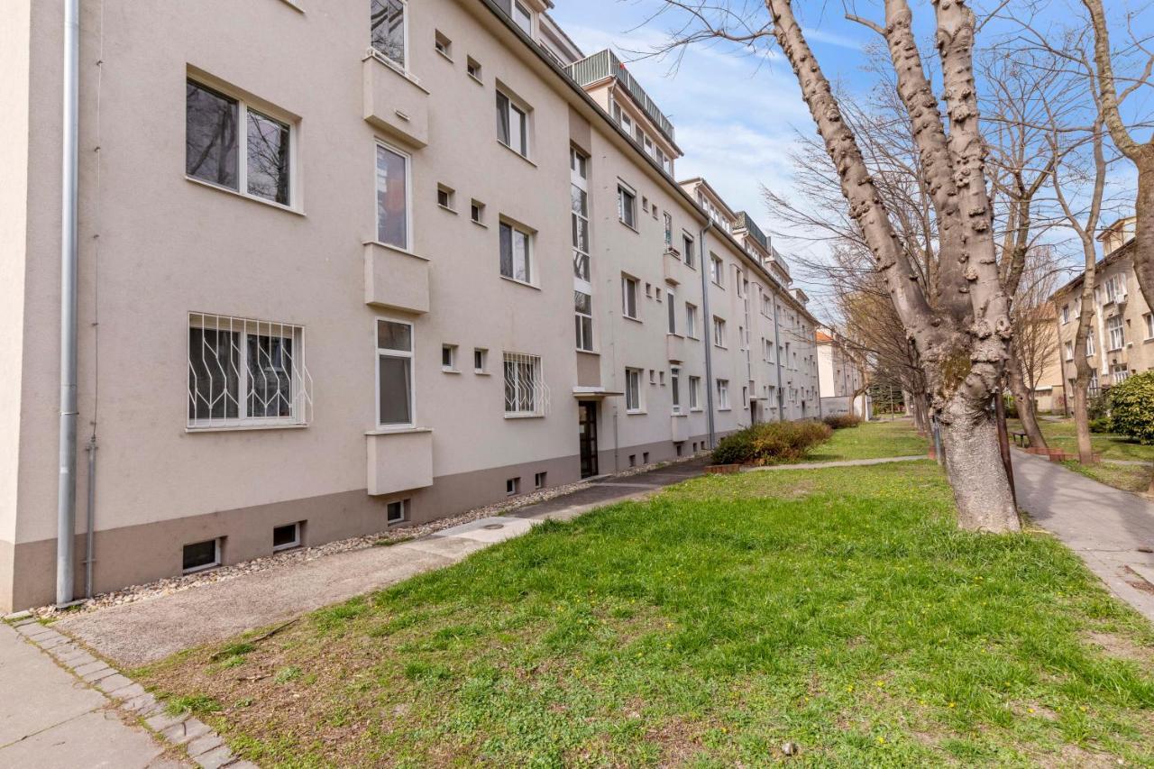 Cosy Studio 10 Min Center Bratislava Eksteriør billede